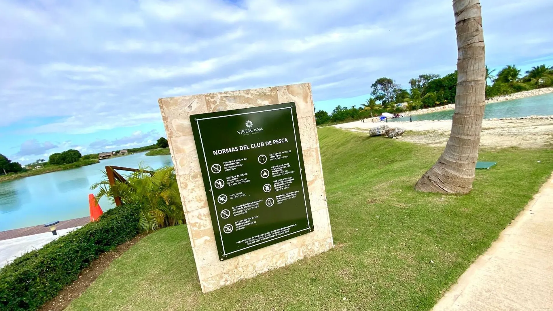 Golf Course Lake Confy Apt 1- Bedroom 푼타 카나